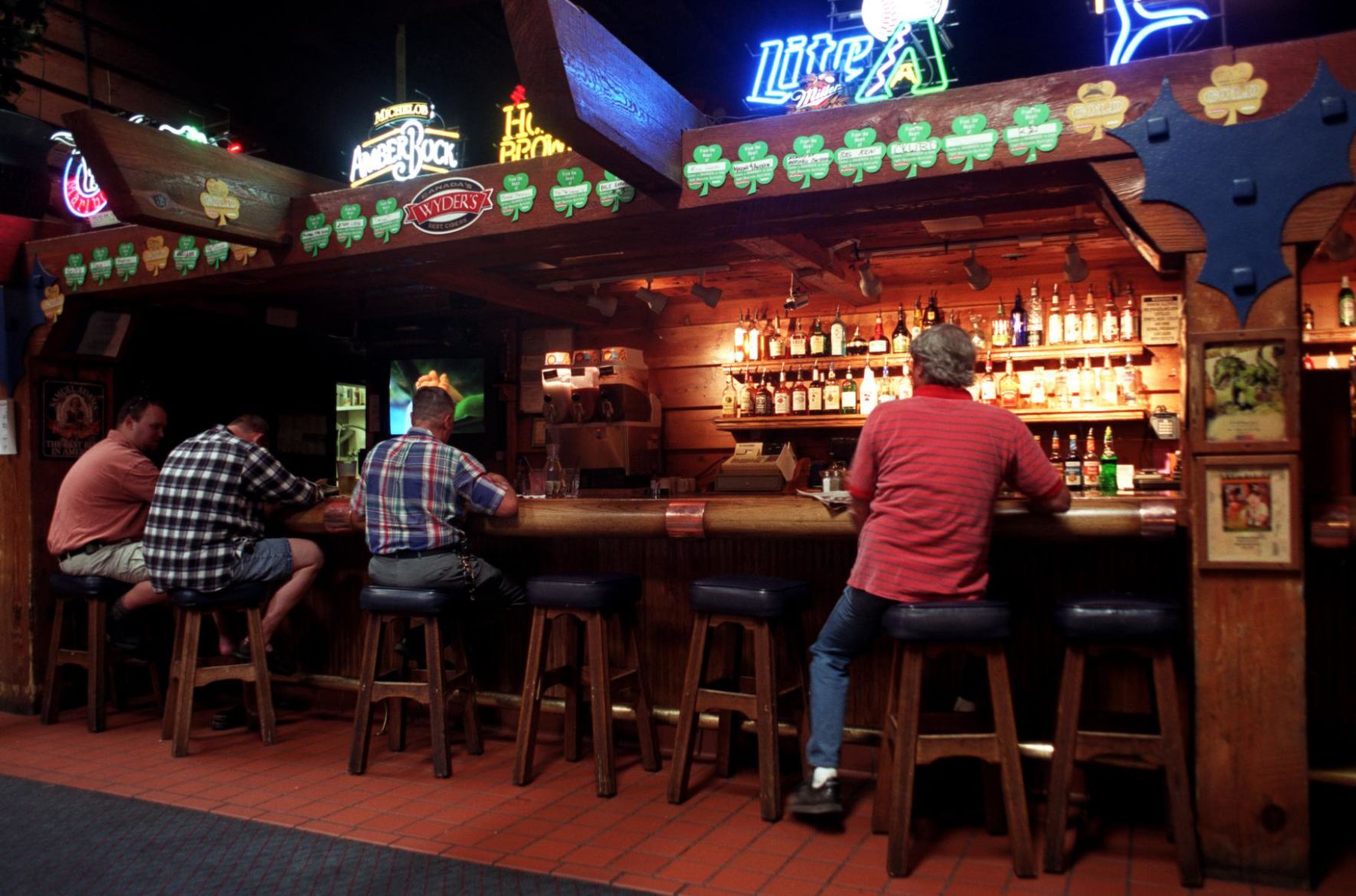 Wildcat House — 1801 N. Stone Ave.